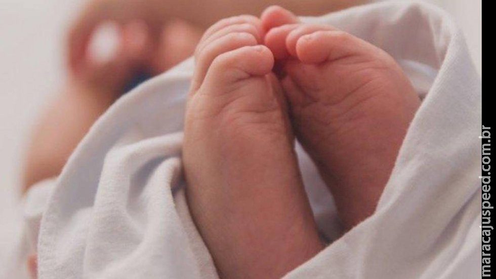 Bebê de 3 meses morre ao ficar preso de ponta cabeça em berço em Campo Grande Bebê de 3 meses morre ao ficar preso de ponta cabeça em berço em Campo Grande