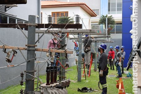 Energisa oferece curso para formação de eletricista Energisa oferece curso para formação de eletricista