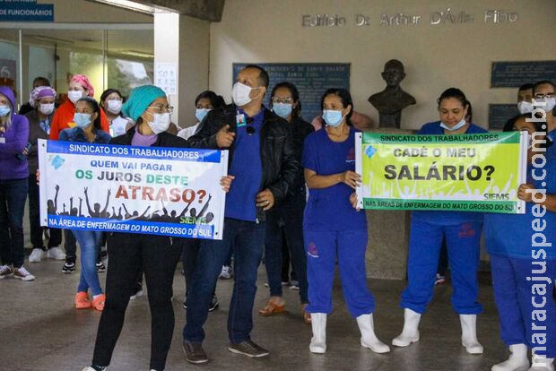 Enfermeiros da Santa Casa paralisam atividades por falta de pagamento Enfermeiros da Santa Casa paralisam atividades por falta de pagamento