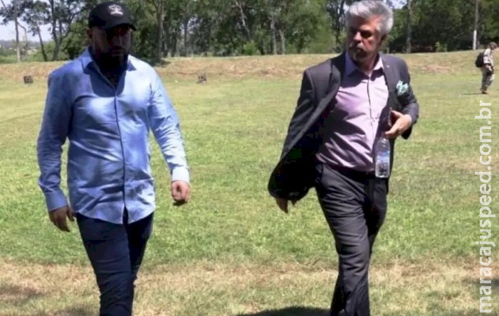 Ex-chefe de combate às drogas é investigado por ligação com traficante Ex-chefe de combate às drogas é investigado por ligação com traficante