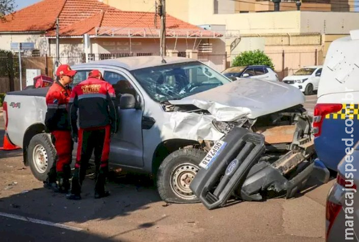 Gestante que seguia para o parto se envolve em acidente de trânsito Gestante que seguia para o parto se envolve em acidente de trânsito