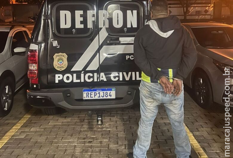 Homem é preso pouco tempo após invadir loja de celulares para furtar Homem é preso pouco tempo após invadir loja de celulares para furtar