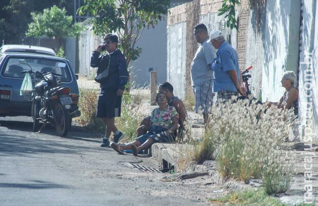 Idosa de bicicleta é atropelada na Avenida Bandeirantes Idosa de bicicleta é atropelada na Avenida Bandeirantes