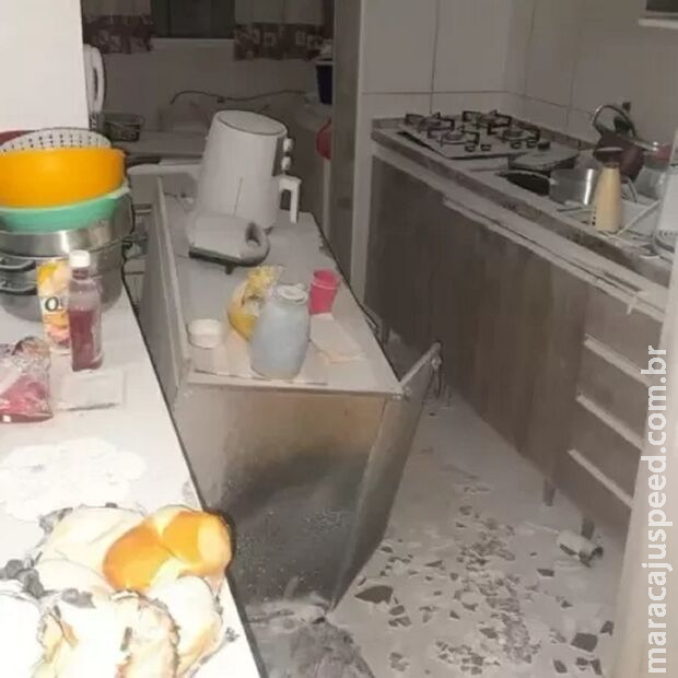 Marido confunde álcool com água e esposa grávida morre queimada em SP Marido confunde álcool com água e esposa grávida morre queimada em SP