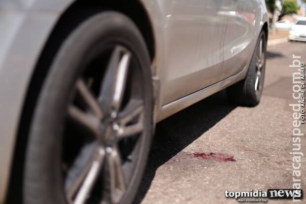 Motorista de aplicativo toma socão no rosto e tem pneu furado com chave de fenda no Tiradentes