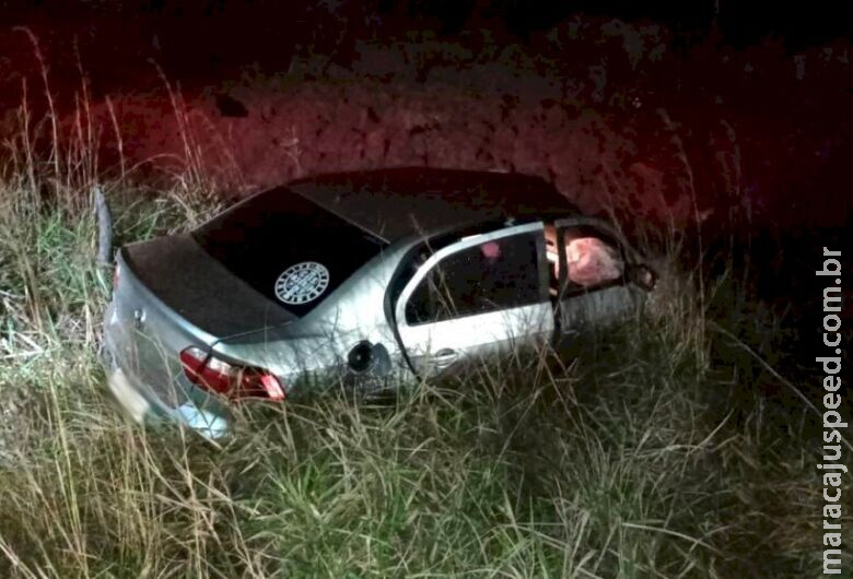 Motorista embriagado é preso após capotar veículo na BR-376 Motorista embriagado é preso após capotar veículo na BR-376