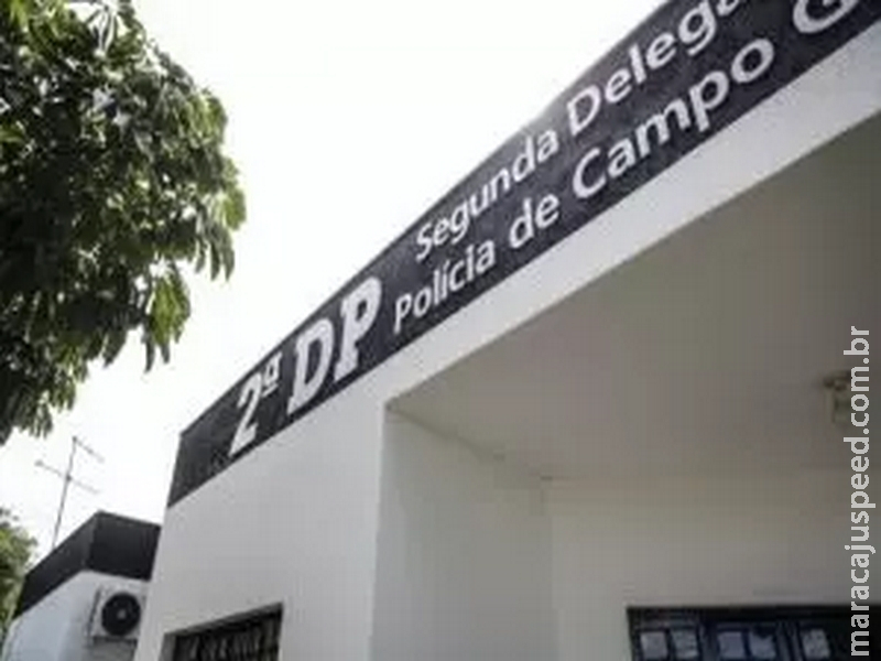Motorista se irrita com caminhoneiro no trânsito e atira contra veículo em Campo Grande Motorista se irrita com caminhoneiro no trânsito e atira contra veículo em Campo Grande