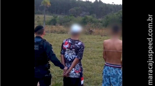 Mulher esquece chave na ignição e tem moto furtada por adolescentes Mulher esquece chave na ignição e tem moto furtada por adolescentes