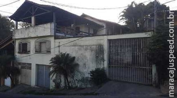 Pai mata filho durante confraternização do Dia dos Pais em MG