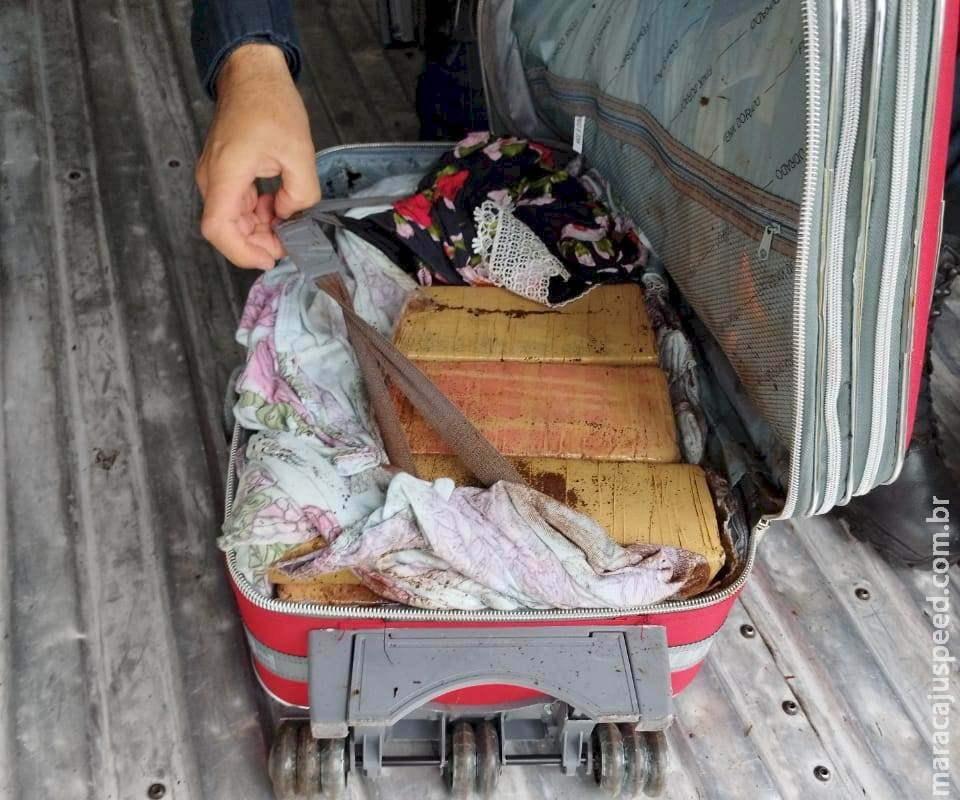 PM de Caarapó flagra jovem de 21 anos com quase 40 kg de maconha em ônibus PM de Caarapó flagra jovem de 21 anos com quase 40 kg de maconha em ônibus