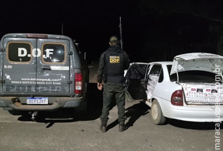 Polícia apreende carro carregado com pneus e cigarros contrabandeados do Paraguai