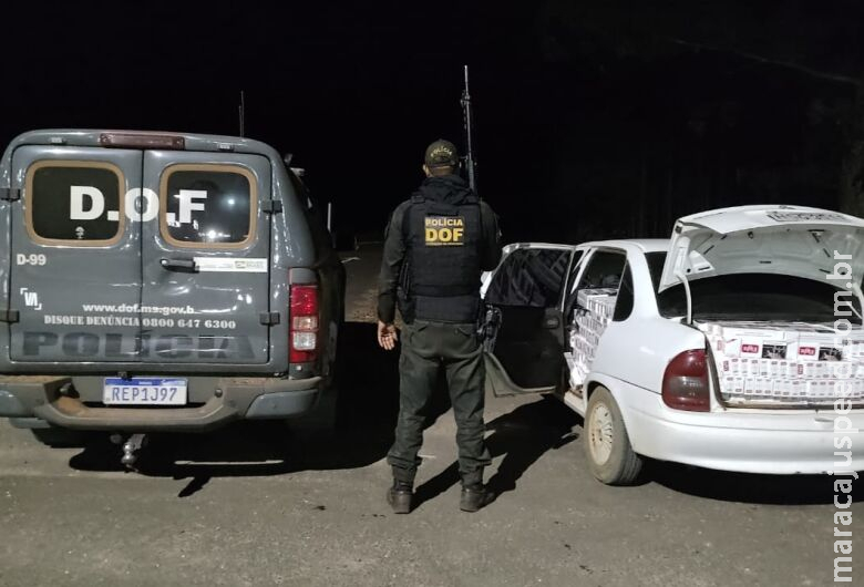 Polícia apreende carro carregado com pneus e cigarros contrabandeados do Paraguai Polícia apreende carro carregado com pneus e cigarros contrabandeados do Paraguai