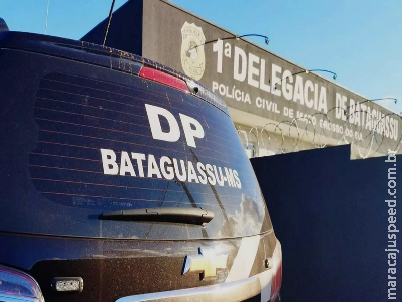 Polícia cumpre mandados e prende casal que matinha idoso de 82 anos em cárcere Polícia cumpre mandados e prende casal que matinha idoso de 82 anos em cárcere