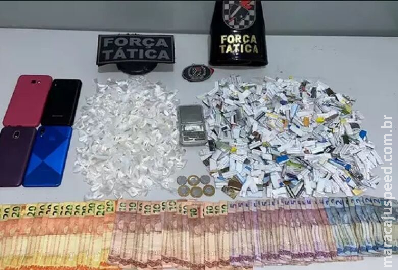 Polícia fecha "boca de fumo" e apreende 730 papelotes de cocaína 