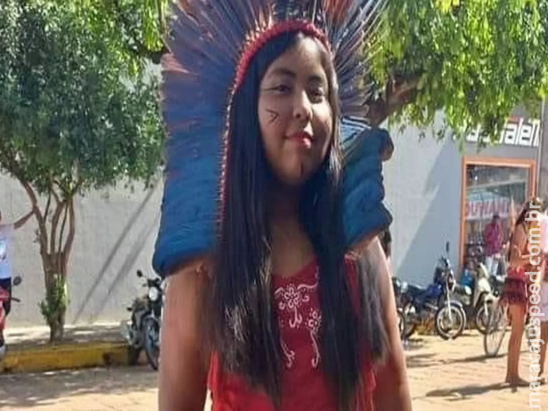 Adolescente de 13 anos morre ao cair de carroceria e ser esmagada por geladeira em cidade de MS Adolescente de 13 anos morre ao cair de carroceria e ser esmagada por geladeira em cidade de MS