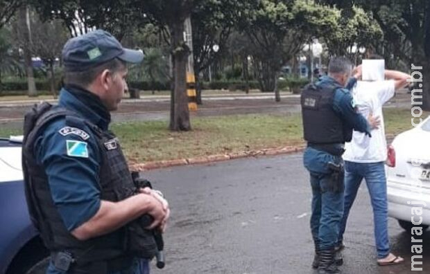 Adolescente nega abraço no marido e apanha em casa em Chapadão do Sul 