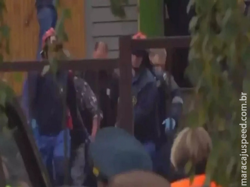 Atirador invade escola na Rússia e deixa ao menos nove mortos e 20 feridos Atirador invade escola na Rússia e deixa ao menos nove mortos e 20 feridos