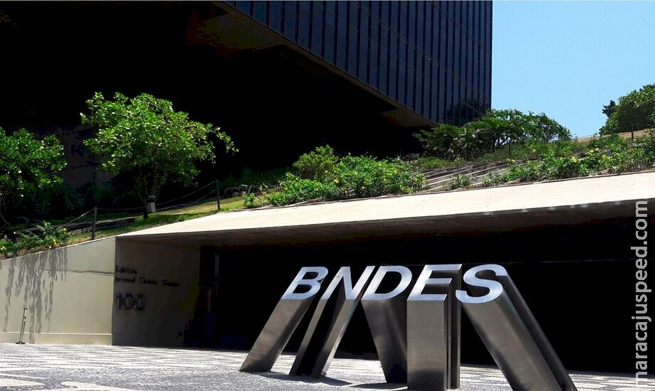 BNDES deve devolver R$ 90 bi à União este ano BNDES deve devolver R$ 90 bi à União este ano