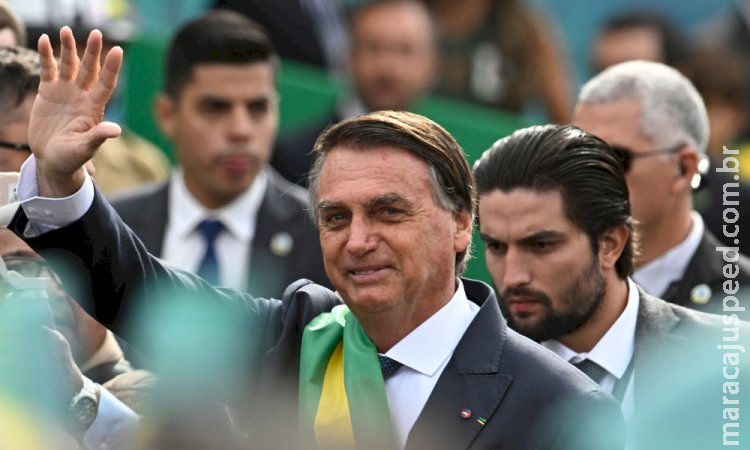 Campanhas de Lula e Soraya vão ao TSE contra Bolsonaro por abuso de poder político no 7 de setembro Campanhas de Lula e Soraya vão ao TSE contra Bolsonaro por abuso de poder político no 7 de setembro