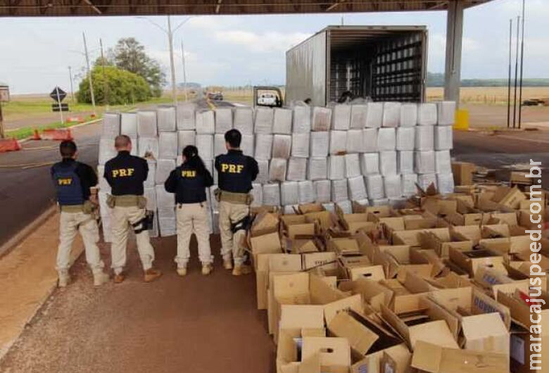 Carga de droga apreendida em caminhão baú pesou mais de 2 toneladas