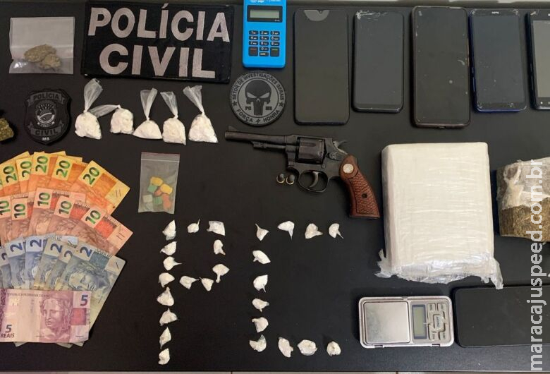 Cinco são presos em ação contra o tráfico de drogas Cinco são presos em ação contra o tráfico de drogas