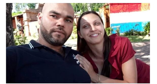 Colecionador de armas que matou ex-mulher e filho era estudante de medicina na fronteira