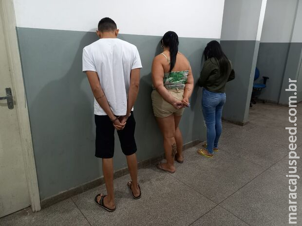 Criminosos lucraram mais de R$ 6 milhões com veículos furtados em SP e vendidos na Bolívia Criminosos lucraram mais de R$ 6 milhões com veículos furtados em SP e vendidos na Bolívia