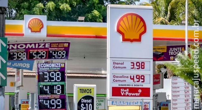 ela 11ª semana, gasolina cai mais 2,5% e chega a R$ 5,04 nos postos ela 11ª semana, gasolina cai mais 2,5% e chega a R$ 5,04 nos postos