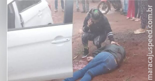 Empresário é executado na porta de casa na fronteira Empresário é executado na porta de casa na fronteira