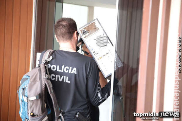 Estudante flagrado com pornografia infantil não paga fiança e será ouvido hoje