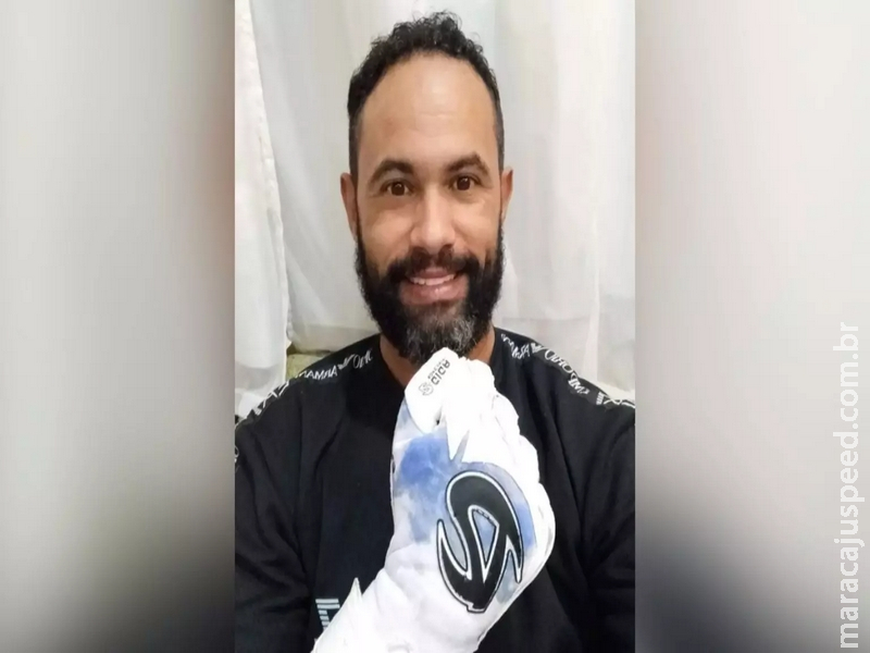 Goleiro Bruno some do mapa após arrecadar fortuna que seria Goleiro Bruno some do mapa após arrecadar fortuna que seria