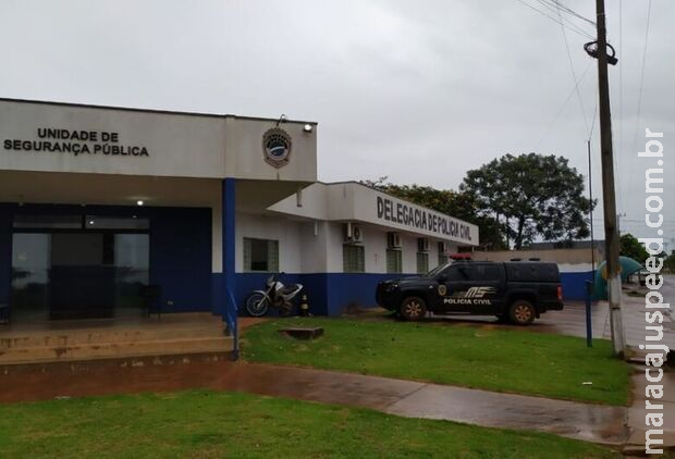 Homem agride esposa com espelho e vai preso em MS Homem agride esposa com espelho e vai preso em MS