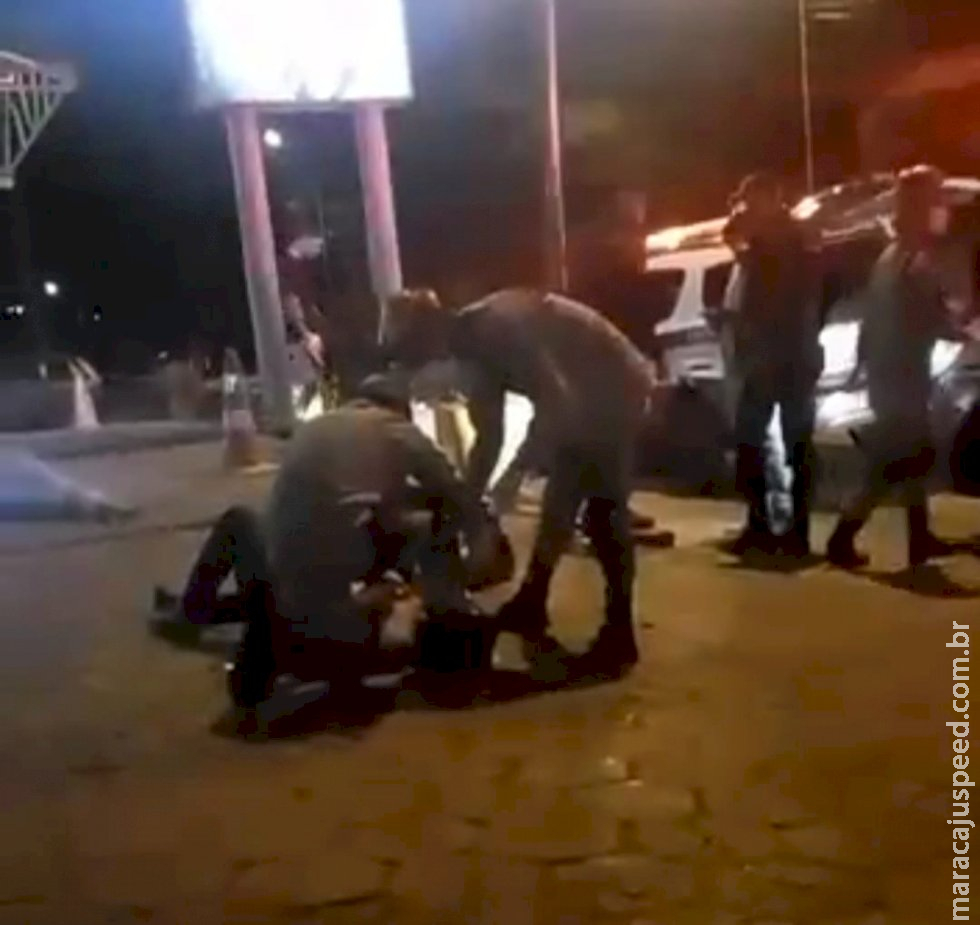 Homem é esfaqueado na noite deste domingo e encaminhado para Dourados Homem é esfaqueado na noite deste domingo e encaminhado para Dourados