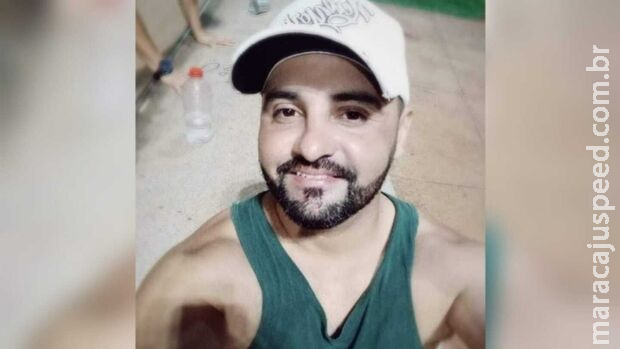 Homem morre após bater moto contra caminhão de lixo na Vila Almeida Homem morre após bater moto contra caminhão de lixo na Vila Almeida
