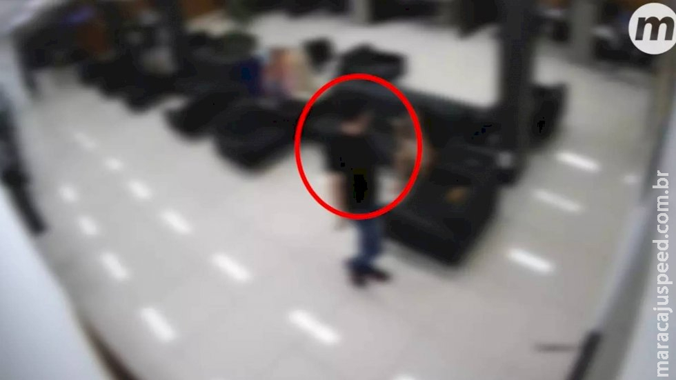 Justiça mantém na cadeia ex-servidor preso por coação de suposta vítima de Marquinhos Justiça mantém na cadeia ex-servidor preso por coação de suposta vítima de Marquinhos
