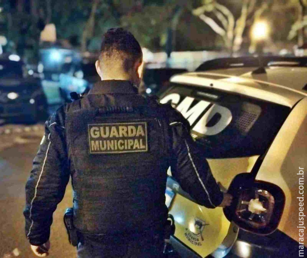 Marido espanca a mulher e ameaça jogar bebê de prédio em Dourados