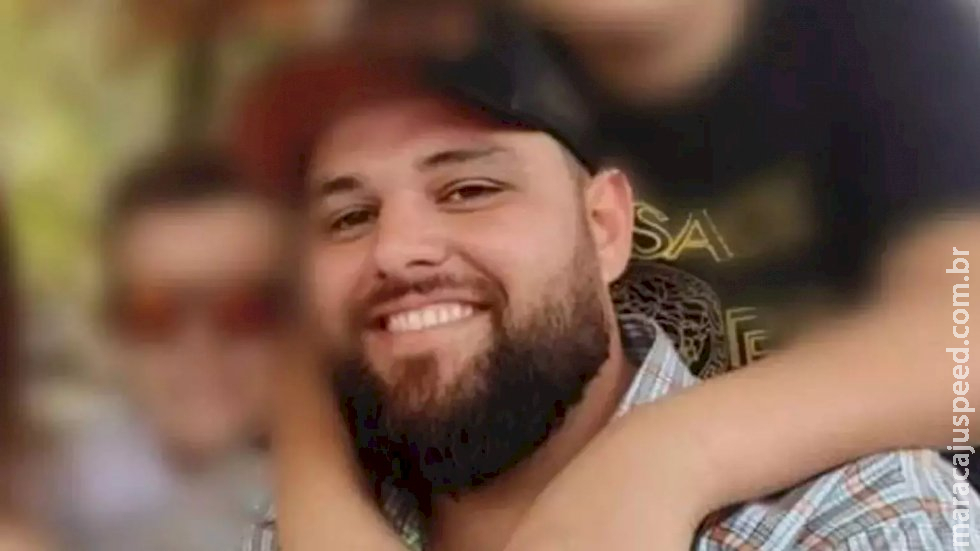 Morto a tiros na frente de casa recebeu ligação sobre serviço e ao sair foi assassinado Morto a tiros na frente de casa recebeu ligação sobre serviço e ao sair foi assassinado