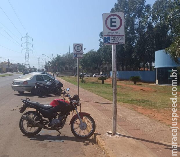 Motocicleta com mais de R$ 160 mil em multa é apreendida no Universitário Motocicleta com mais de R$ 160 mil em multa é apreendida no Universitário