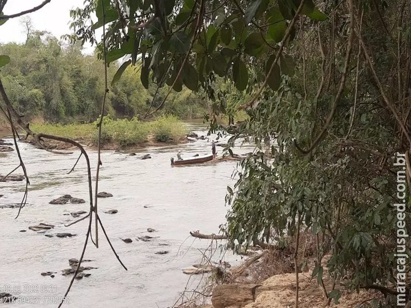 Pescador profissional é autuado por pesca predatória após de fuga onde cinco foram presos Pescador profissional é autuado por pesca predatória após de fuga onde cinco foram presos