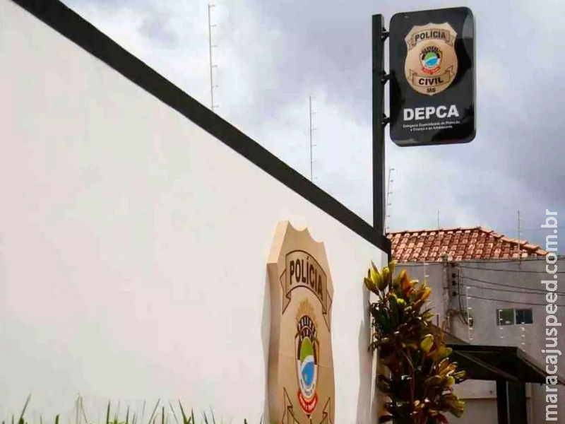 Polícia é chamada após mãe descobrir que filha de 13 anos foi abusada por marido de tia Polícia é chamada após mãe descobrir que filha de 13 anos foi abusada por marido de tia