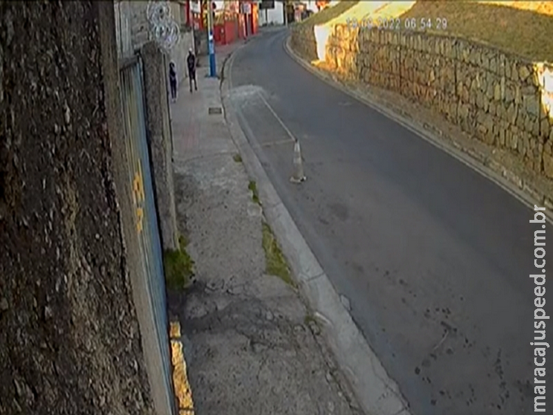 Polícia prende suspeito de assaltar e aplicar mata-leão em criança de 12 anos em MG Polícia prende suspeito de assaltar e aplicar mata-leão em criança de 12 anos em MG