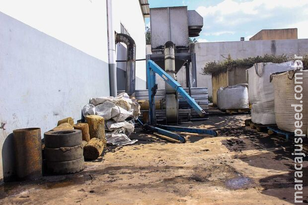 Princípio de incêndio atinge empresa de recapeamento de pneus em Campo Grande Princípio de incêndio atinge empresa de recapeamento de pneus em Campo Grande