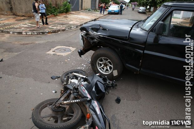 Rapaz bate moto em dois veículos e morre em Três Lagoas