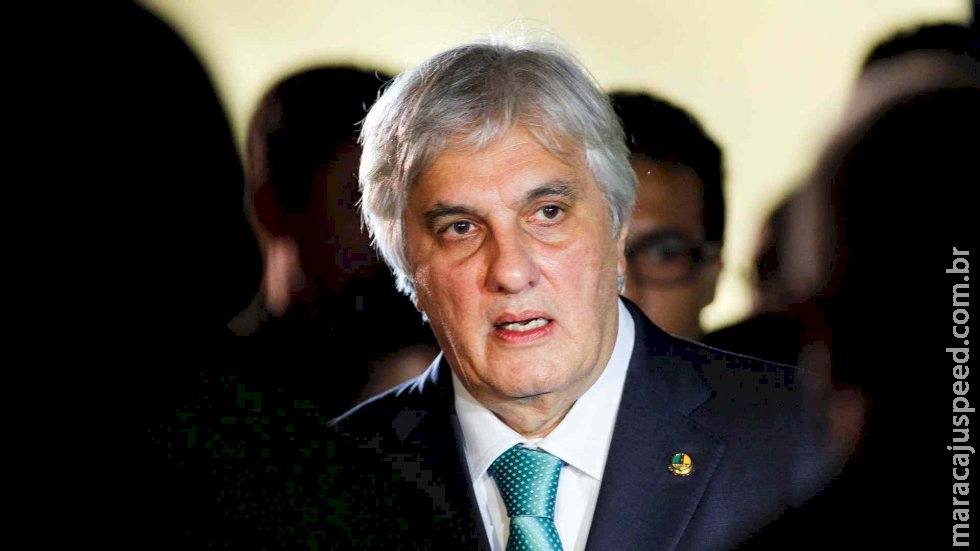 TRE-MS defere registro de candidatura de Delcídio do Amaral a deputado federal TRE-MS defere registro de candidatura de Delcídio do Amaral a deputado federal