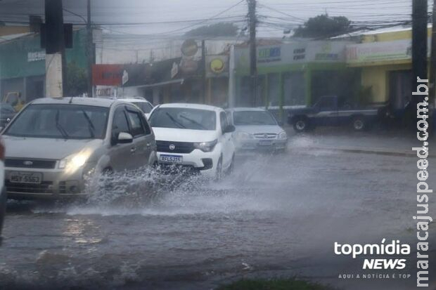 Com chuva e vento de até 100 km/h, Inmet faz novo alerta para MS Com chuva e vento de até 100 km/h, Inmet faz novo alerta para MS