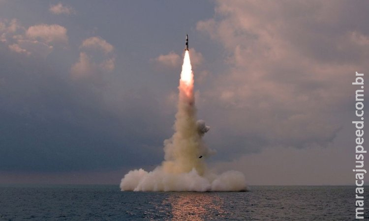 Coreia do Norte dispara míssil e deixa Japão em alerta Coreia do Norte dispara míssil e deixa Japão em alerta