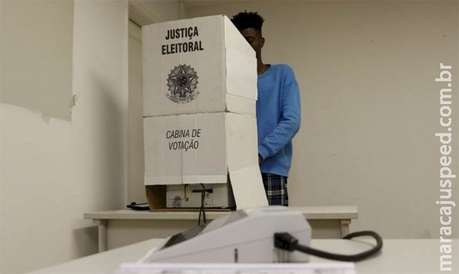 Denúncias de assédio eleitoral aumentam 800% no segundo turno em todo o Brasil Denúncias de assédio eleitoral aumentam 800% no segundo turno em todo o Brasil