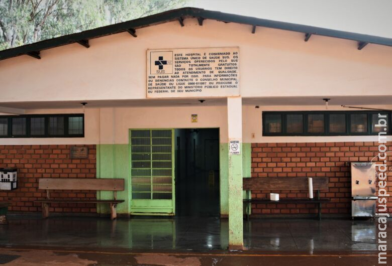 Homem é levado para hospital após ser atingido por golpes de facão Homem é levado para hospital após ser atingido por golpes de facão