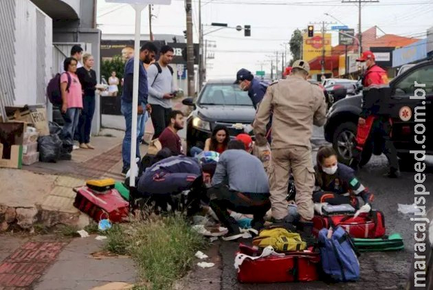 Idoso morre atropelado enquanto atravessava rua com a filha