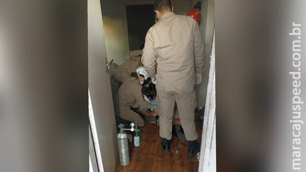 Idoso que dizia ter dinheiro de empréstimo é achado com crânio afundado no Los Angeles Idoso que dizia ter dinheiro de empréstimo é achado com crânio afundado no Los Angeles